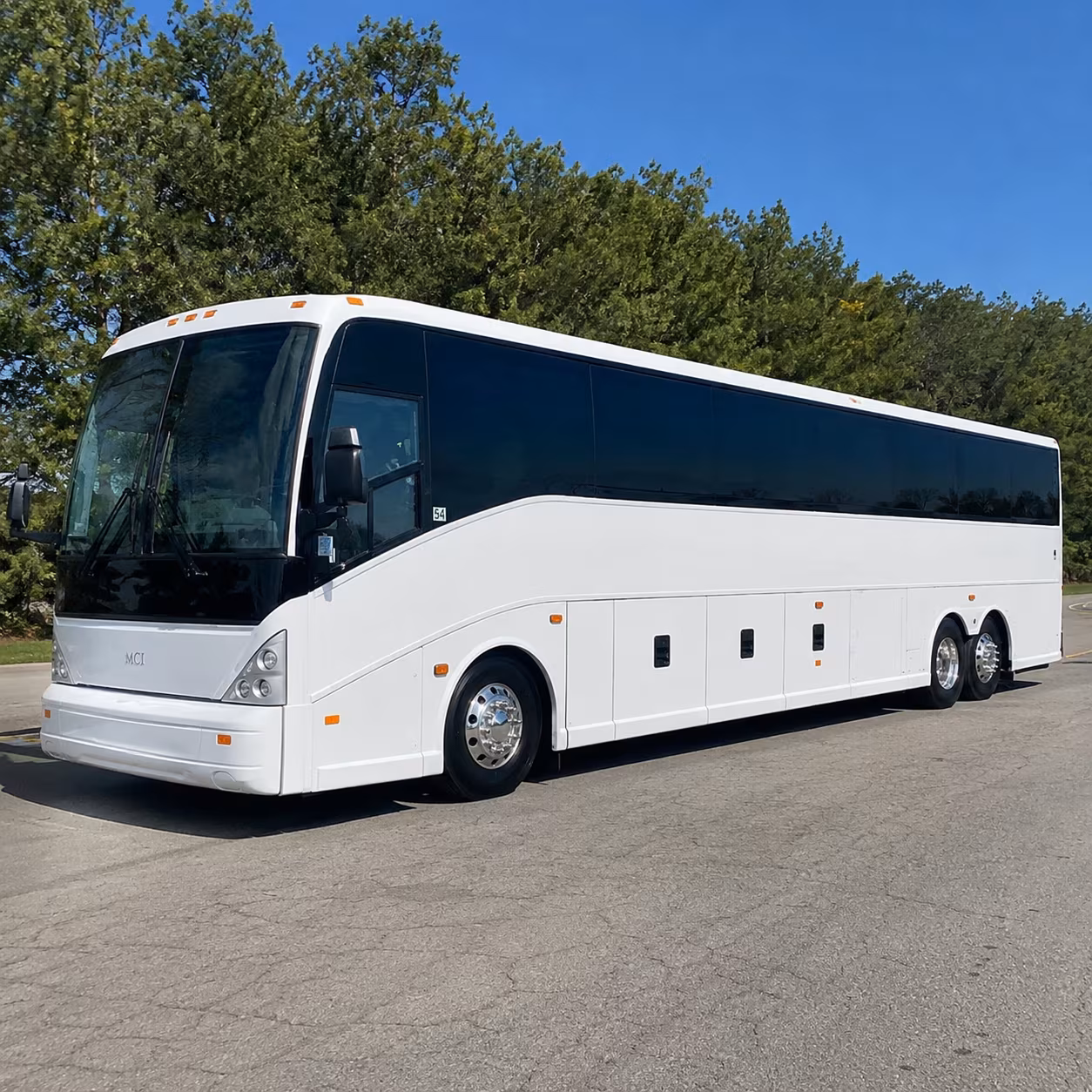 charter bus shuttles between fort lauderdale and homestead air reserve base
