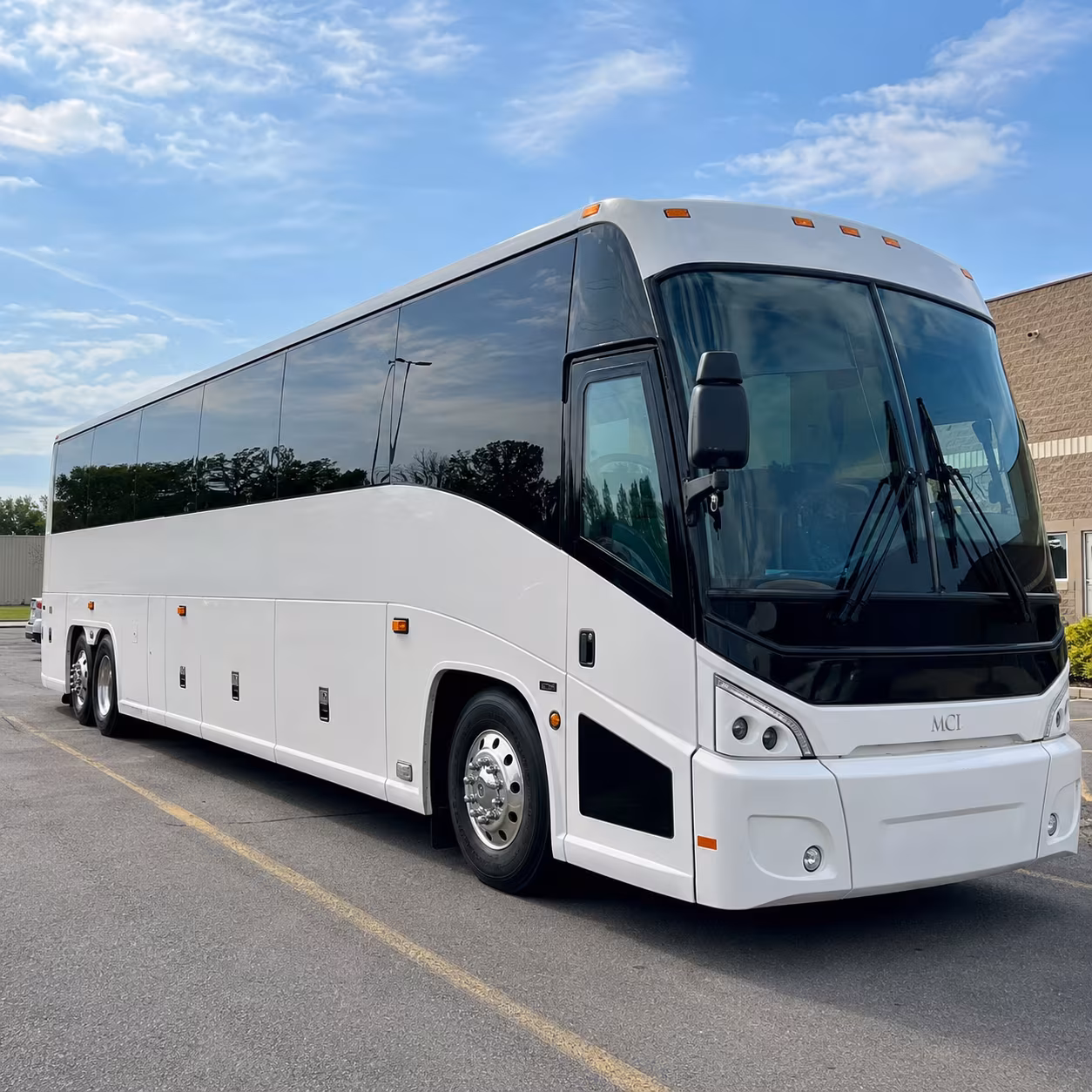 for the best concert night in fort lauderdale start with the right bus