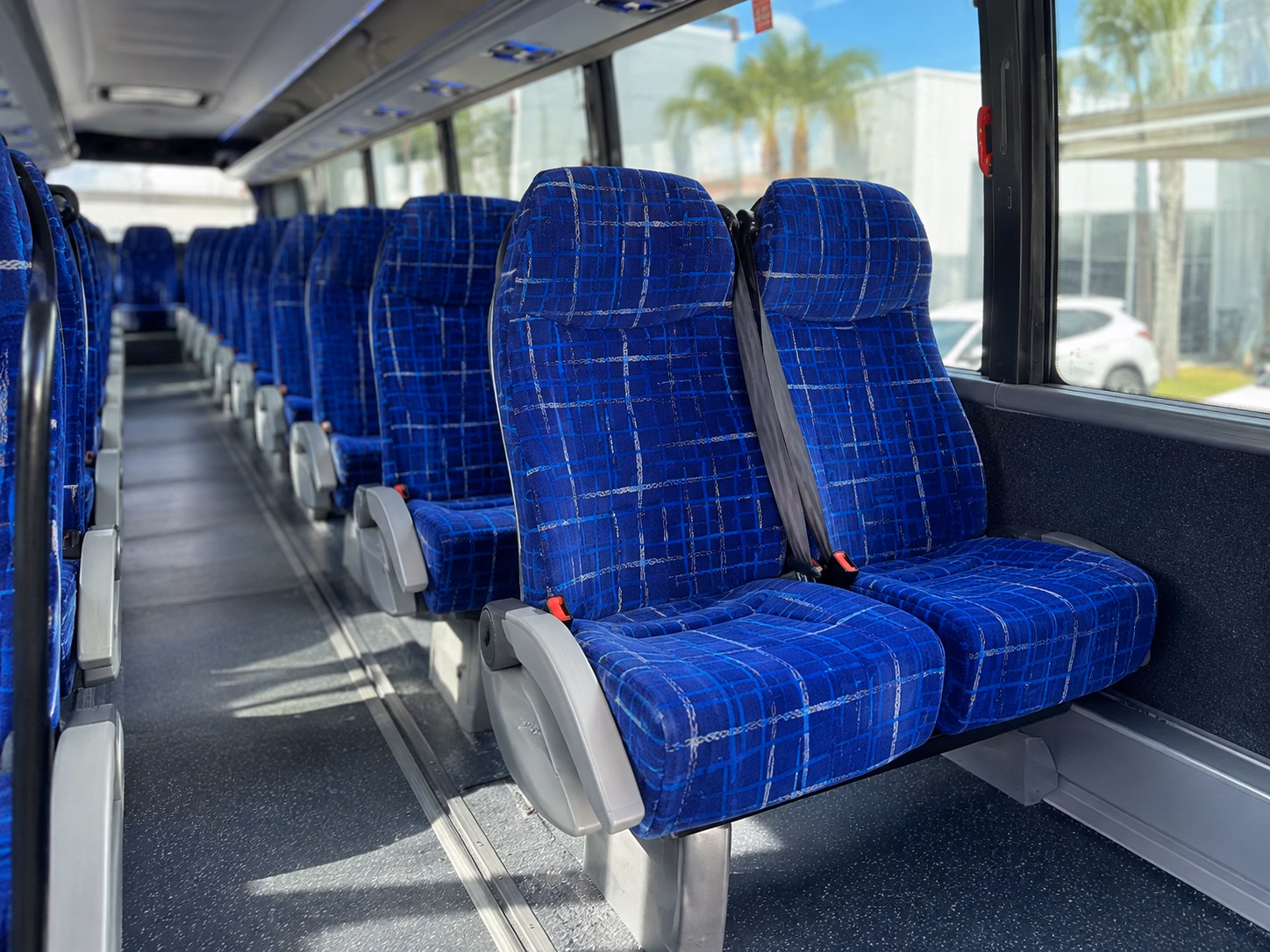 fort lauderdale bus rental service area