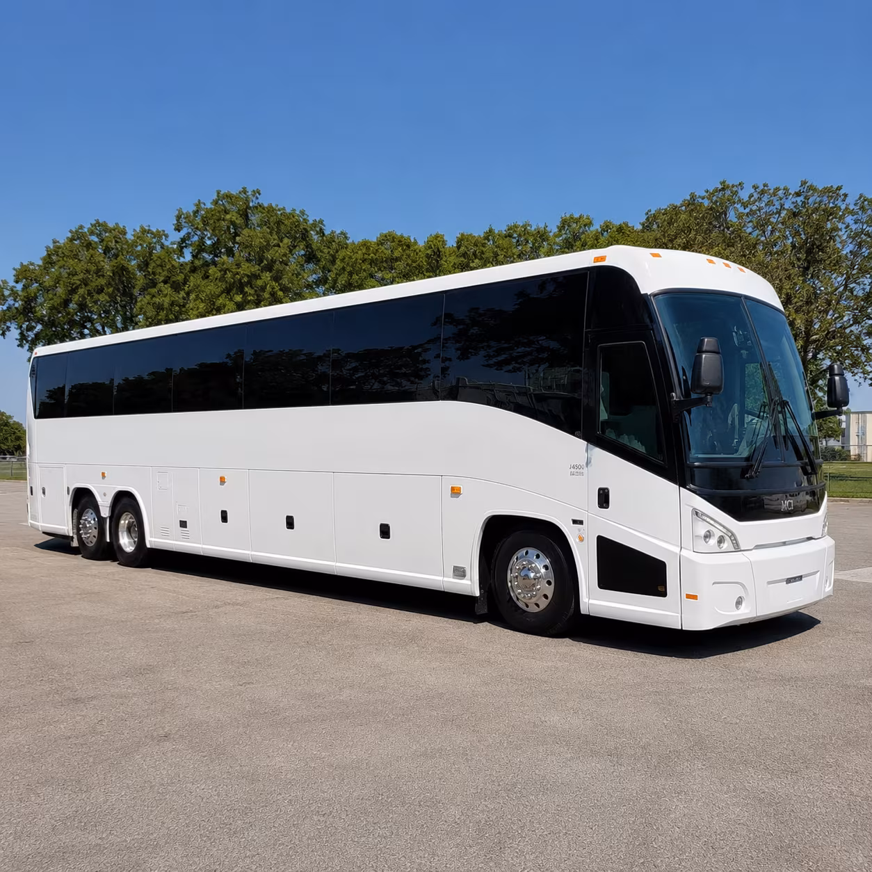 shuttle your team between the broward county convention center and hotels on se 17th street